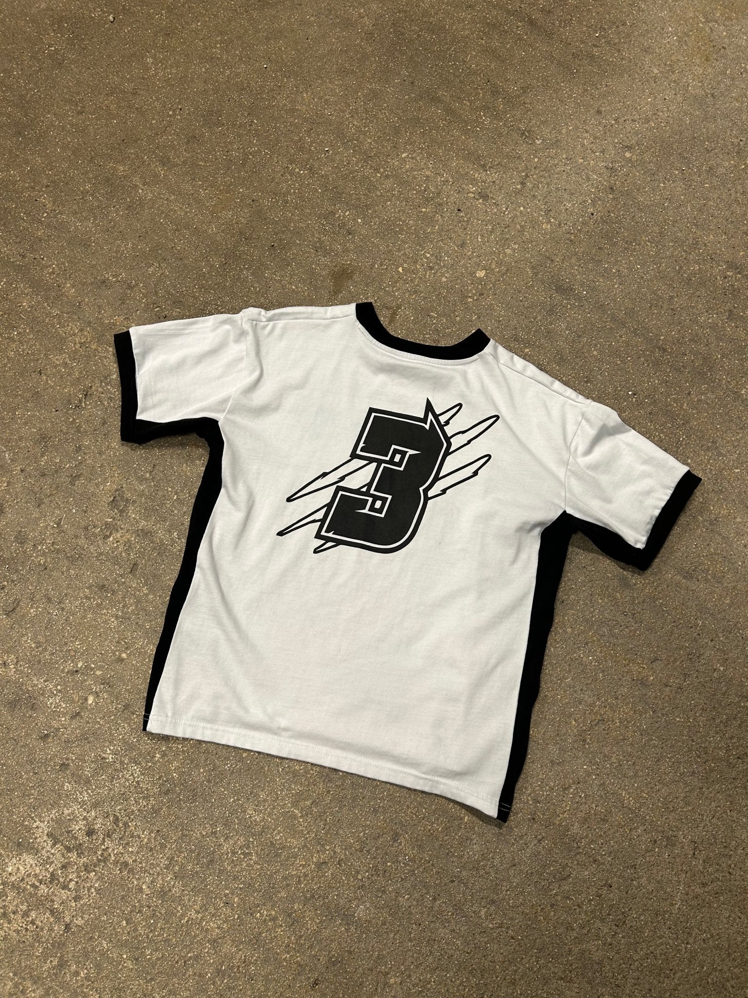 T-Shirt "RAGE" - BLACK
Dino Rage
Dino Rage Clothing
Streetwear Dinosaur
Dinosaur Clothing
Clothing Dinosaur
Clothing Brand Dinosaur
Marque indépendante
Marque de vetements
clothing brand
marque streetwear
clothing streetwear
tshirt dinosaur
t-shirt dinosaur